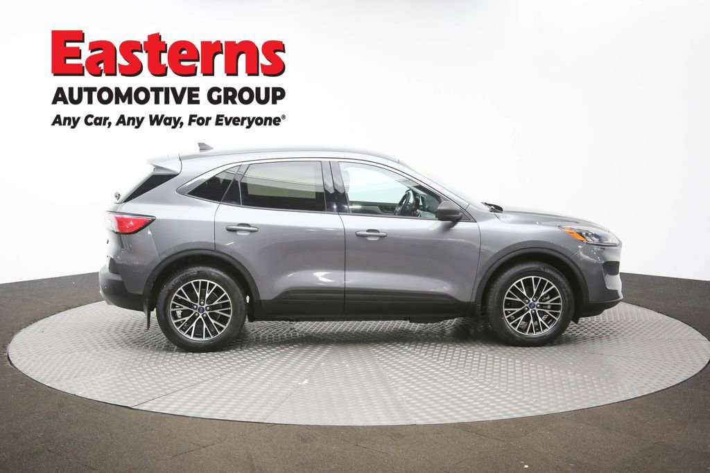 Used 2022 Ford Escape SE w/ Cold Weather Package image 42