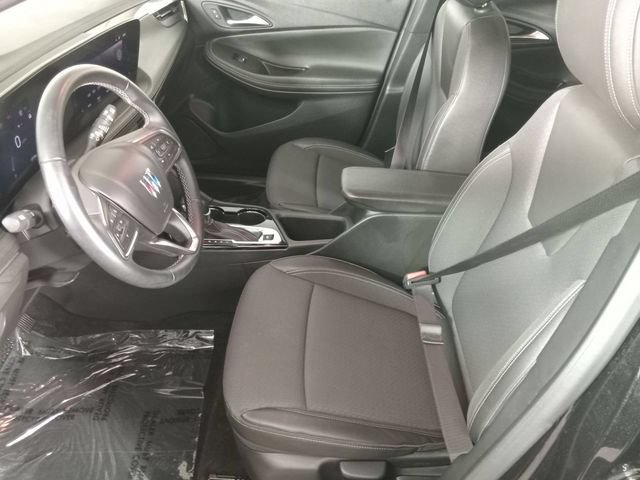 Used 2025 Buick Encore GX Preferred AWD/4WD image 17