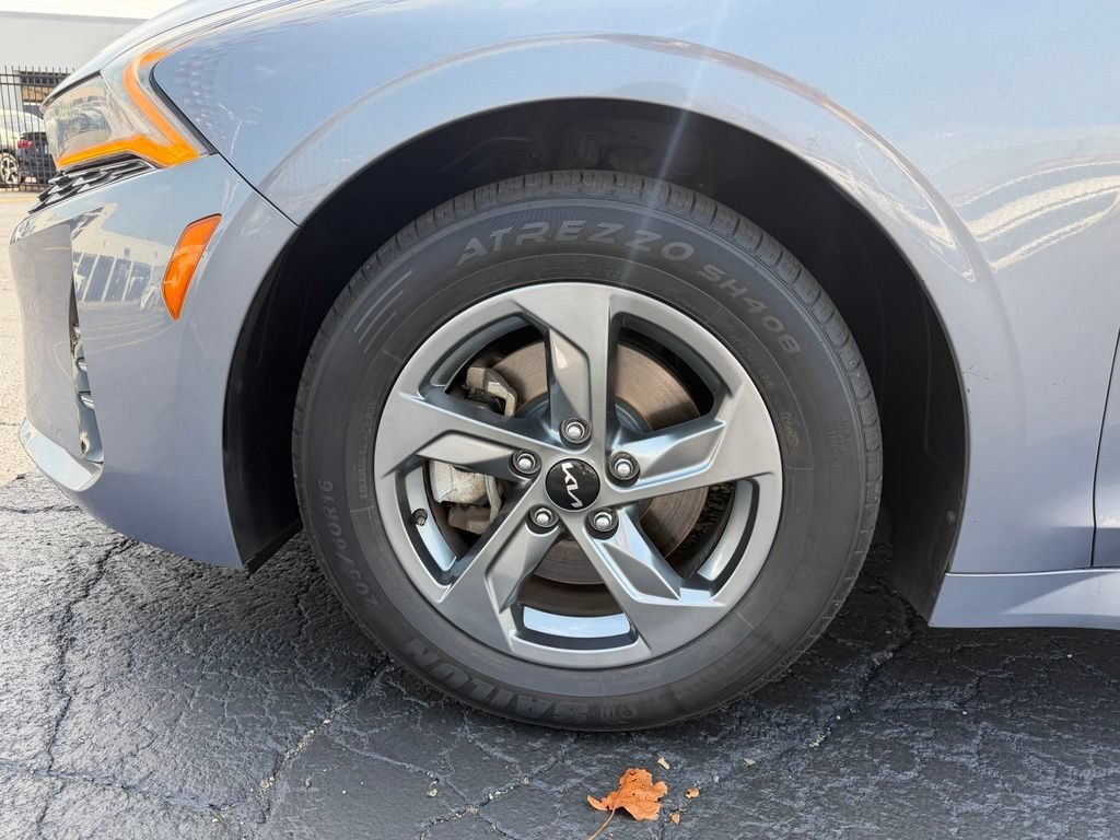 Used 2022 Kia K5 LXS FWD image 15