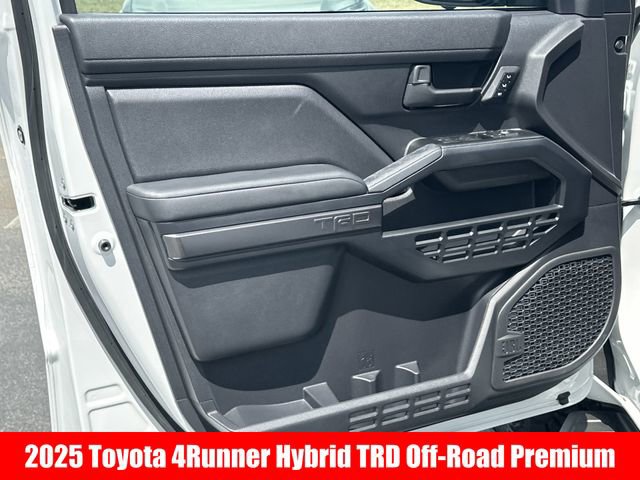 Certified 2025 Toyota 4Runner TRD Off-Road Premium image 4