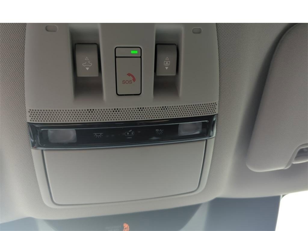 New 2025 Nissan Murano Platinum image 17