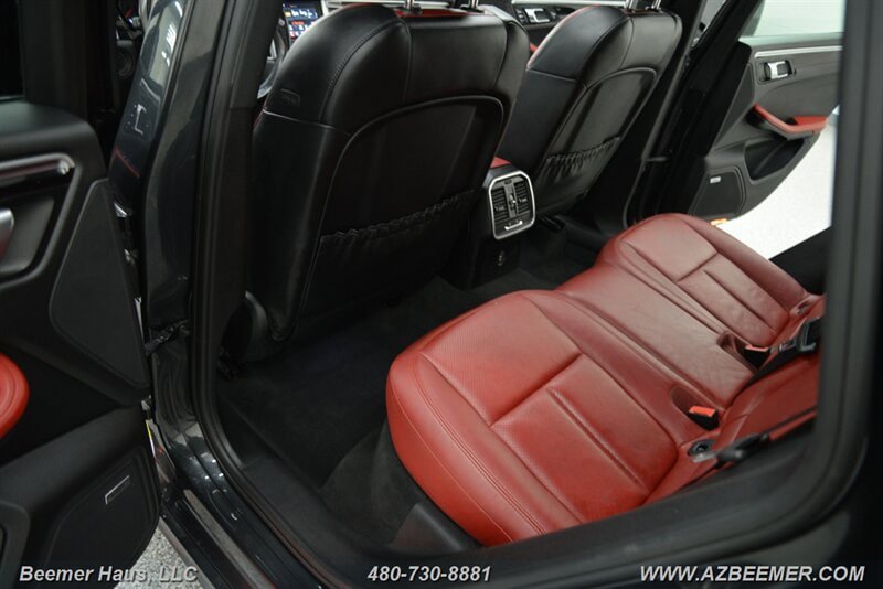 Used 2018 Porsche Macan GTS AWD/4WD image 25