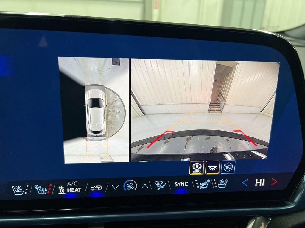 New 2026 Chevrolet Equinox EV LT w/ Convenience Package II image 15