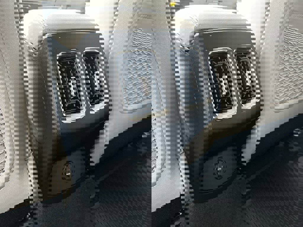 New 2026 Kia Sorento EX image 16