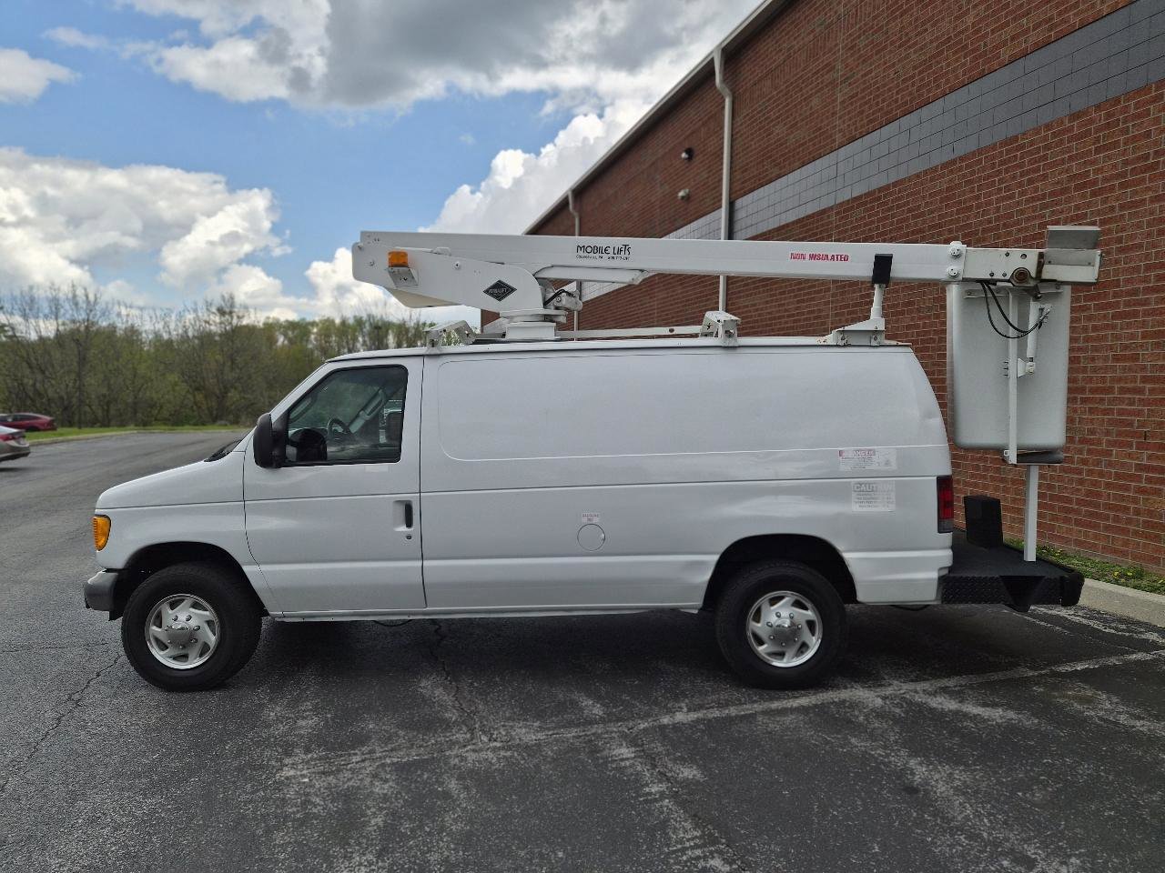 Used 2007 Ford E-350 and Econoline 350 Super Duty RWD image 10