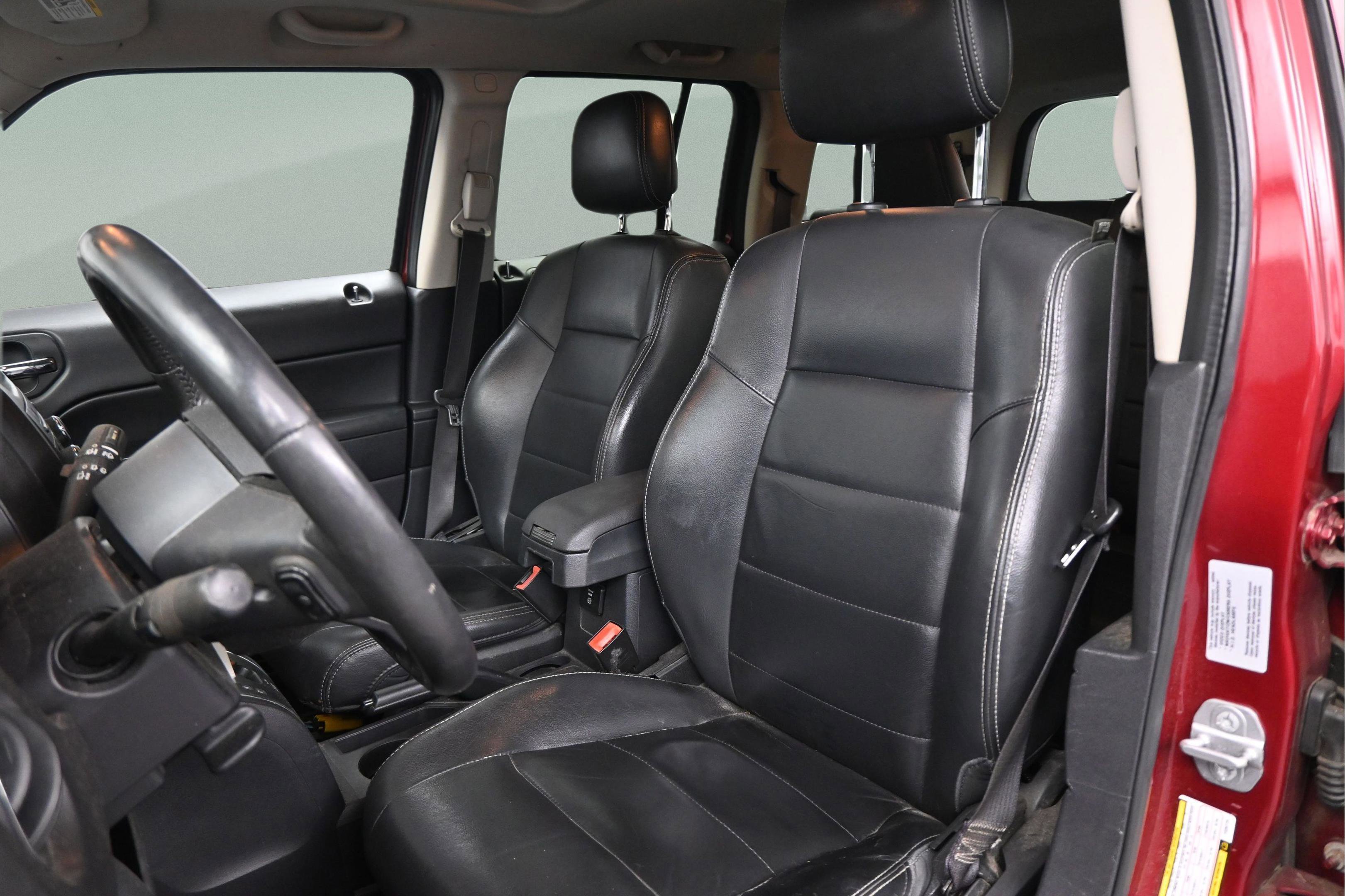 Used 2015 Jeep Patriot High Altitude AWD/4WD image 31