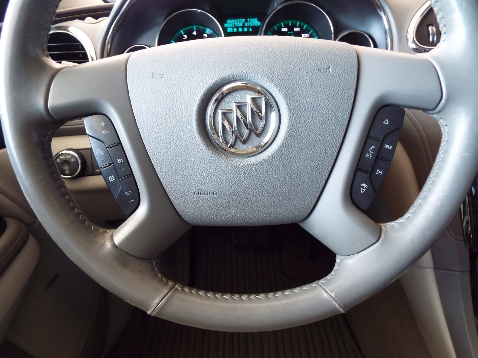 Used 2017 Buick Enclave Premium w/ Experience Buick Package image 12