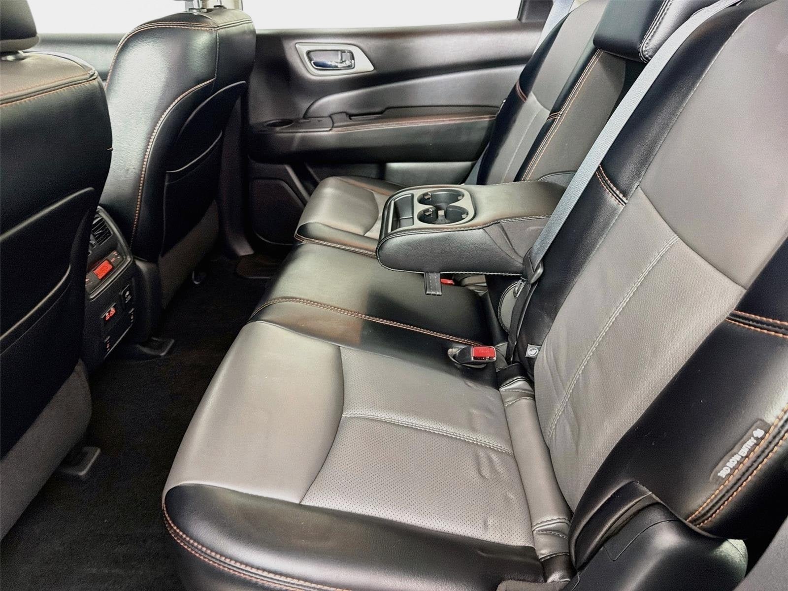 Certified 2020 Nissan Pathfinder SL FWD image 24