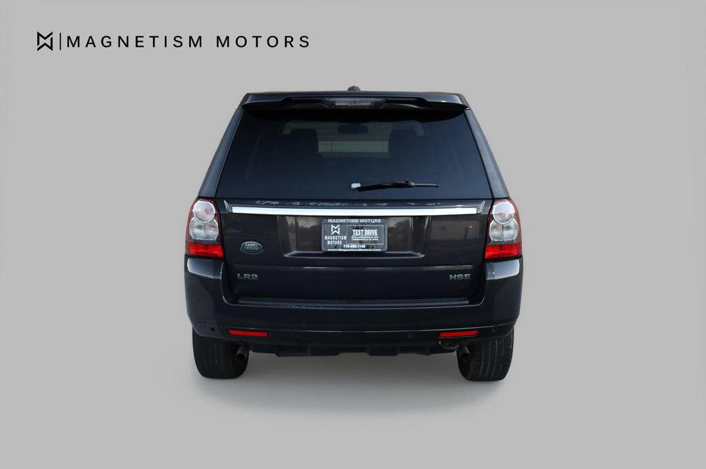 Used 2012 Land Rover LR2 HSE image 8