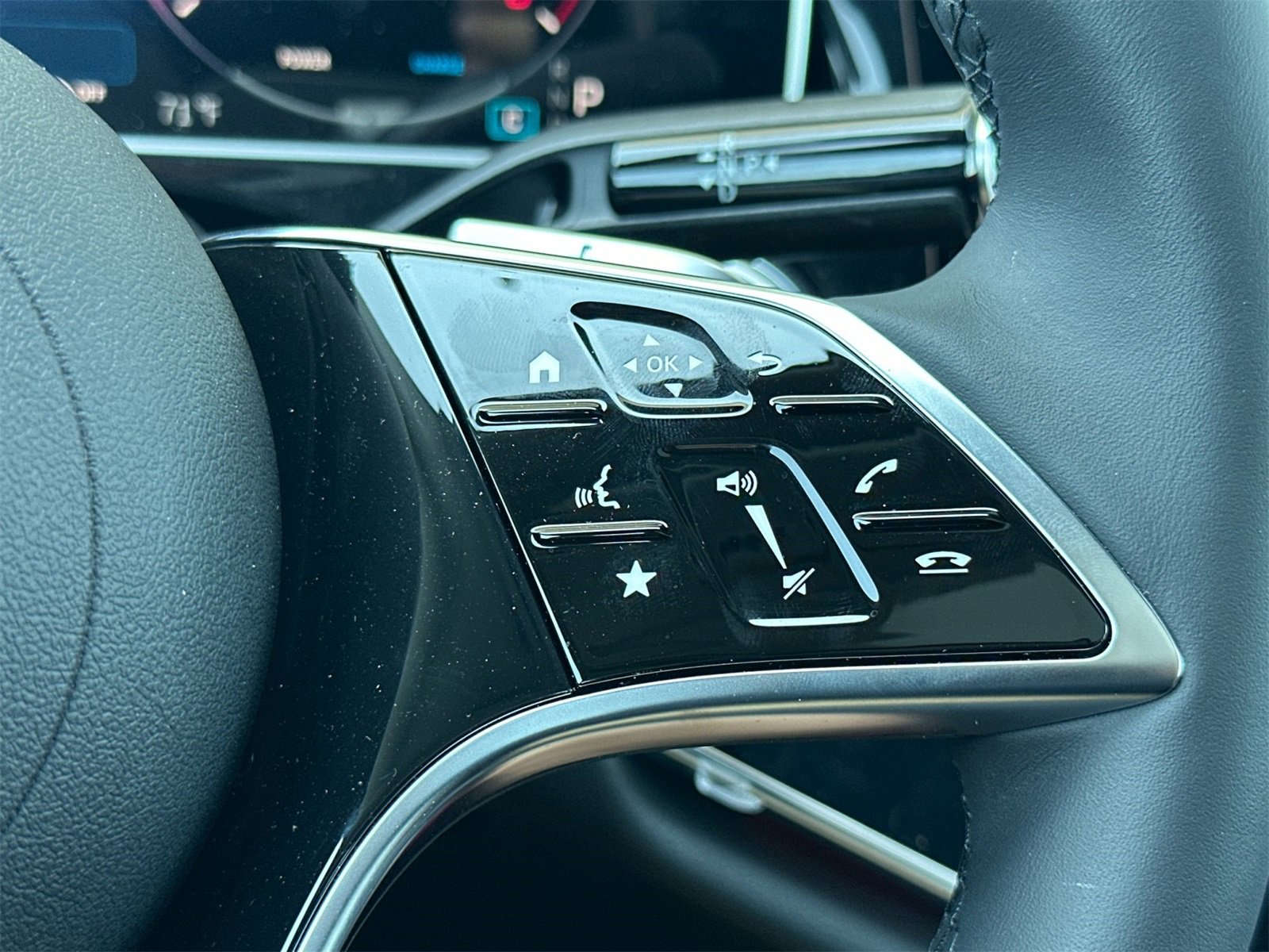 Used 2024 Mercedes-Benz E 350 4MATIC Sedan image 28