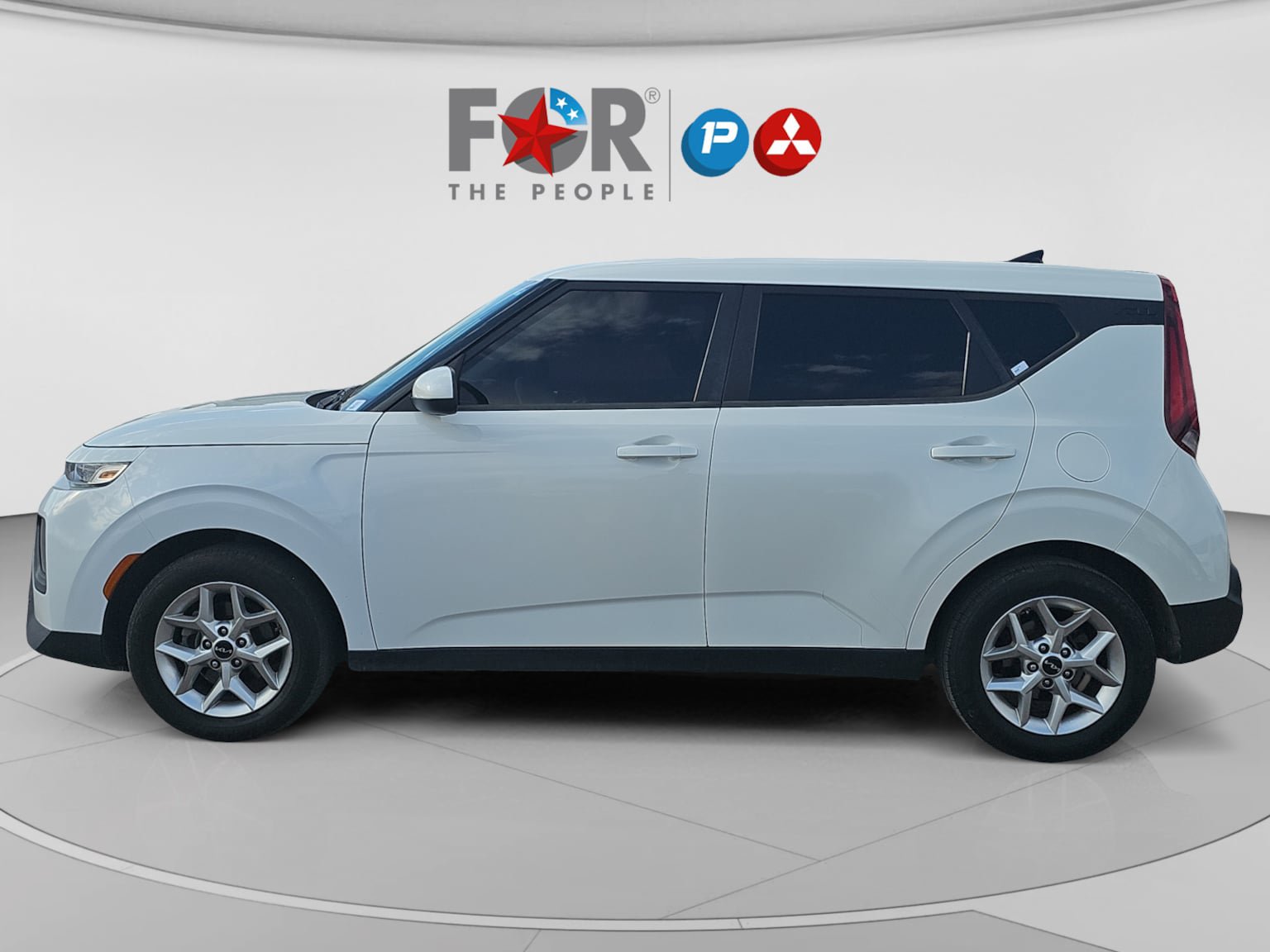 Used 2022 Kia Soul LX w/ Technology Package FWD image 2