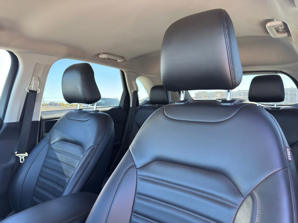 Used 2024 Ford Edge SEL image 14