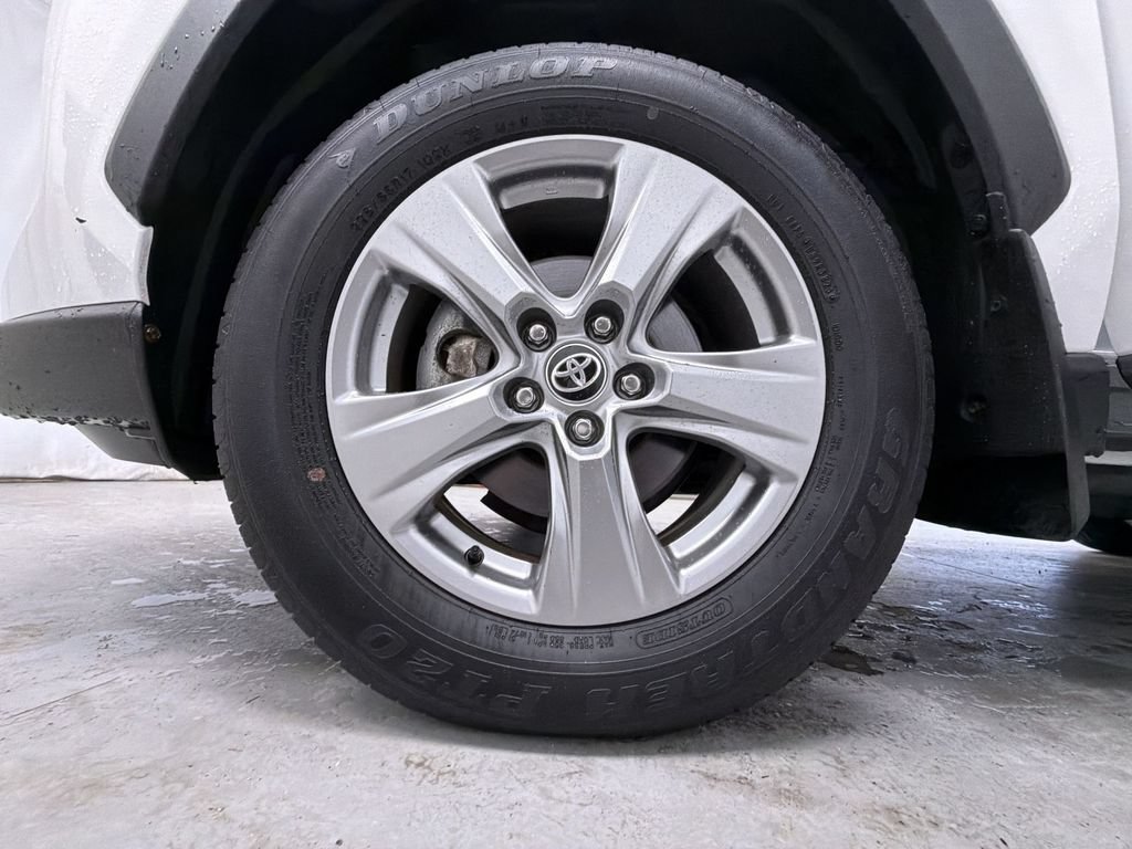 Used 2024 Toyota RAV4 XLE w/ Convenience Package AWD/4WD image 14