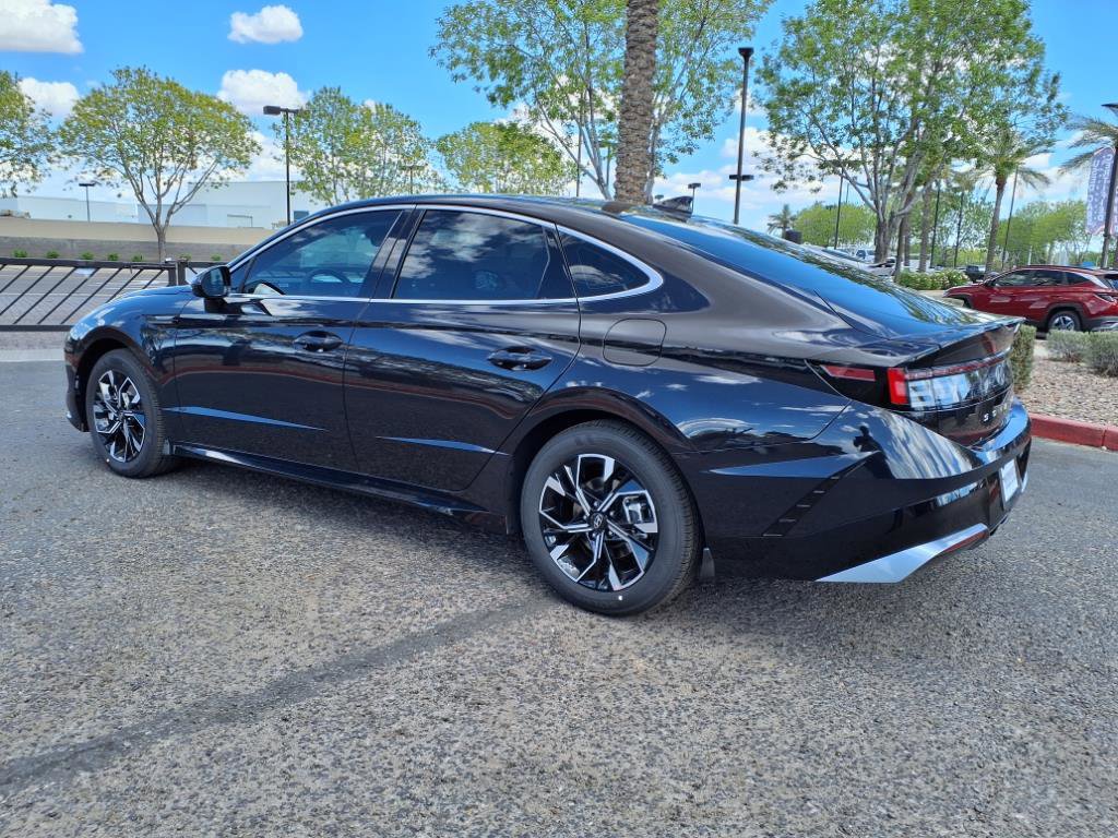 Certified 2025 Hyundai Sonata SEL image 4