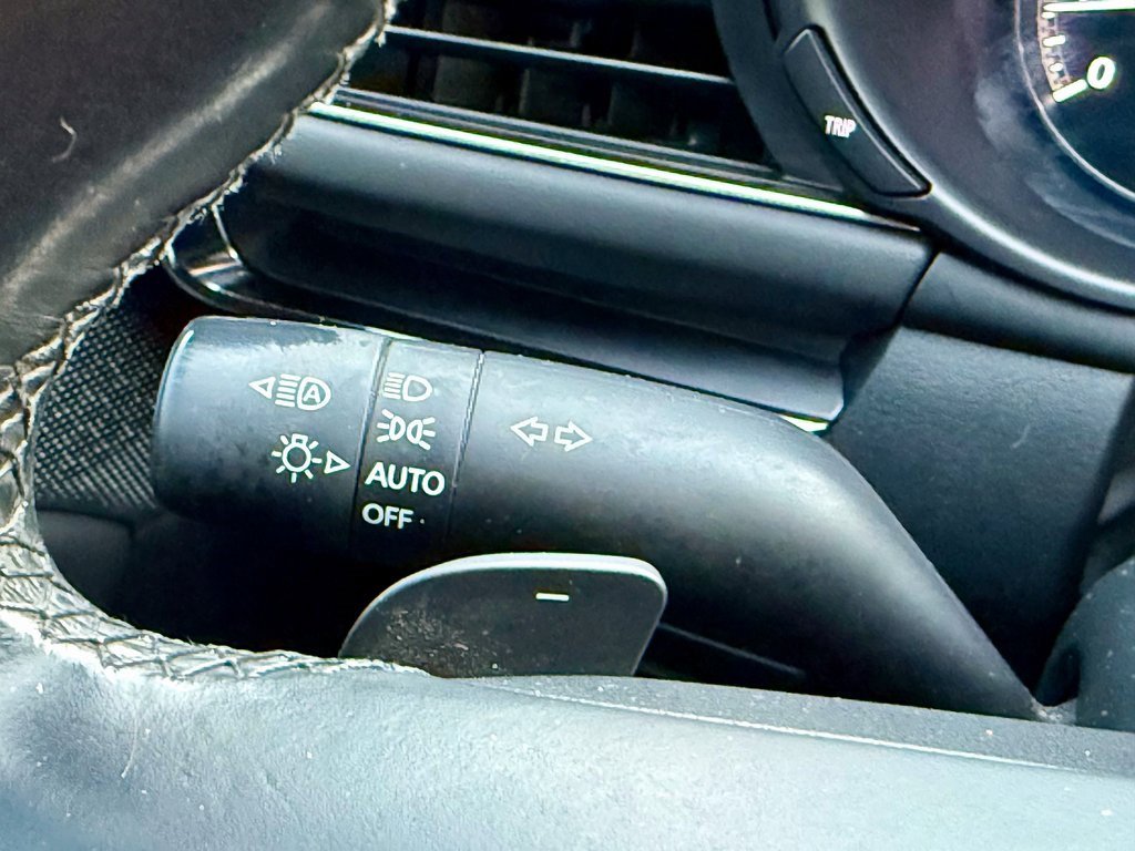 Used 2020 MAZDA MAZDA3 Premium image 26