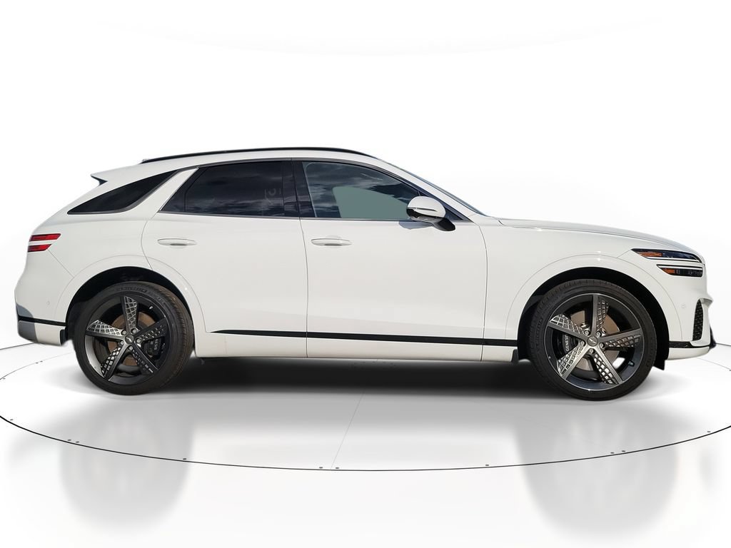 New 2025 Genesis GV70 3.5T Sport w/ Sport Advanced Package AWD/4WD image 2