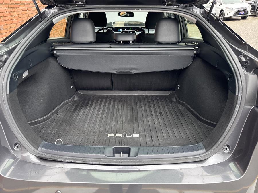 Used 2017 Toyota Prius Four Touring image 34