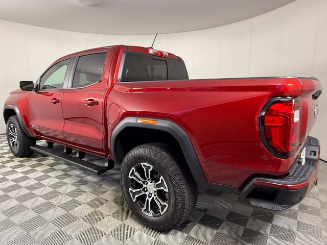 Used 2025 GMC Canyon AT4 w/ Technology Plus Package AWD/4WD image 4
