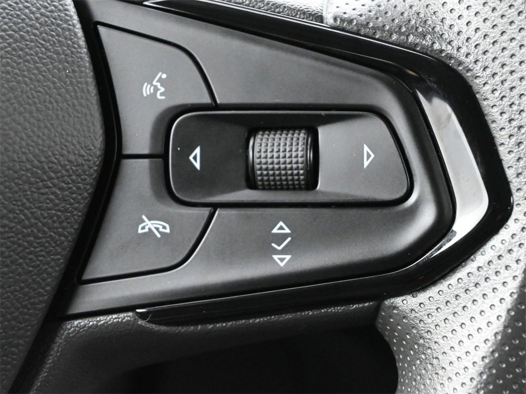 Used 2023 Chevrolet Bolt EUV LT image 7