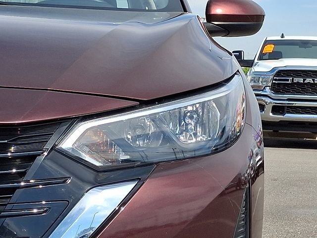 Used 2024 Nissan Sentra SV image 9