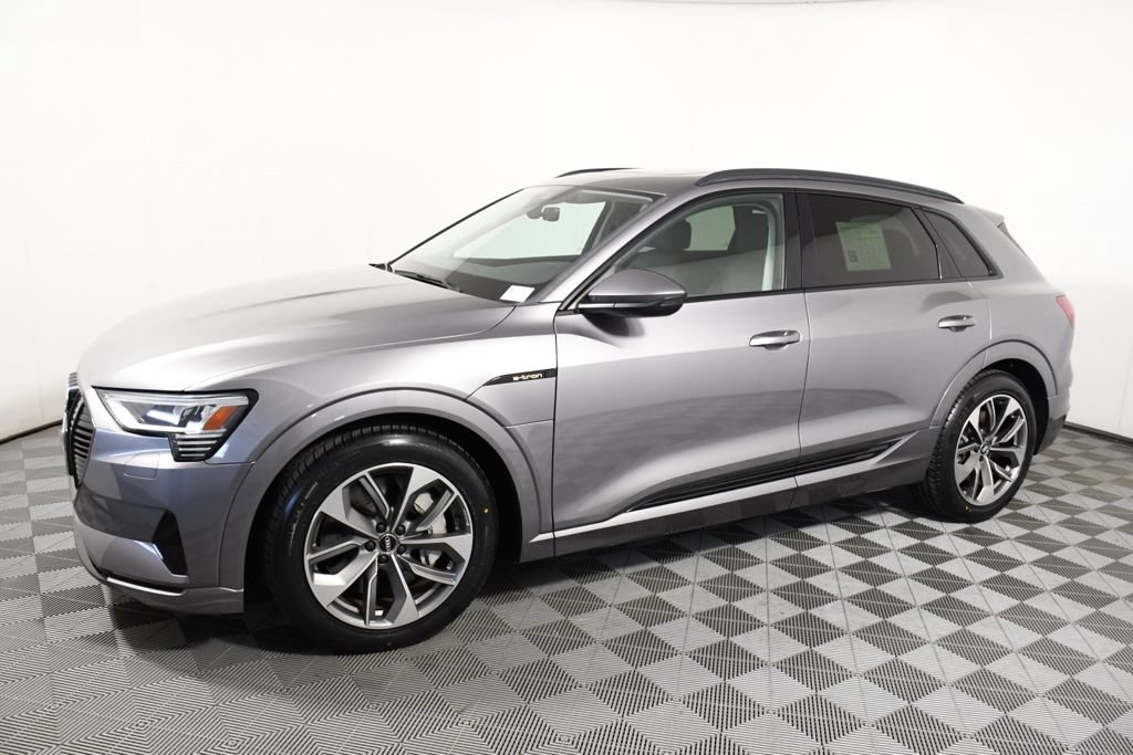 Used 2021 Audi e-tron Premium w/ Black Optic Package AWD/4WD image 2
