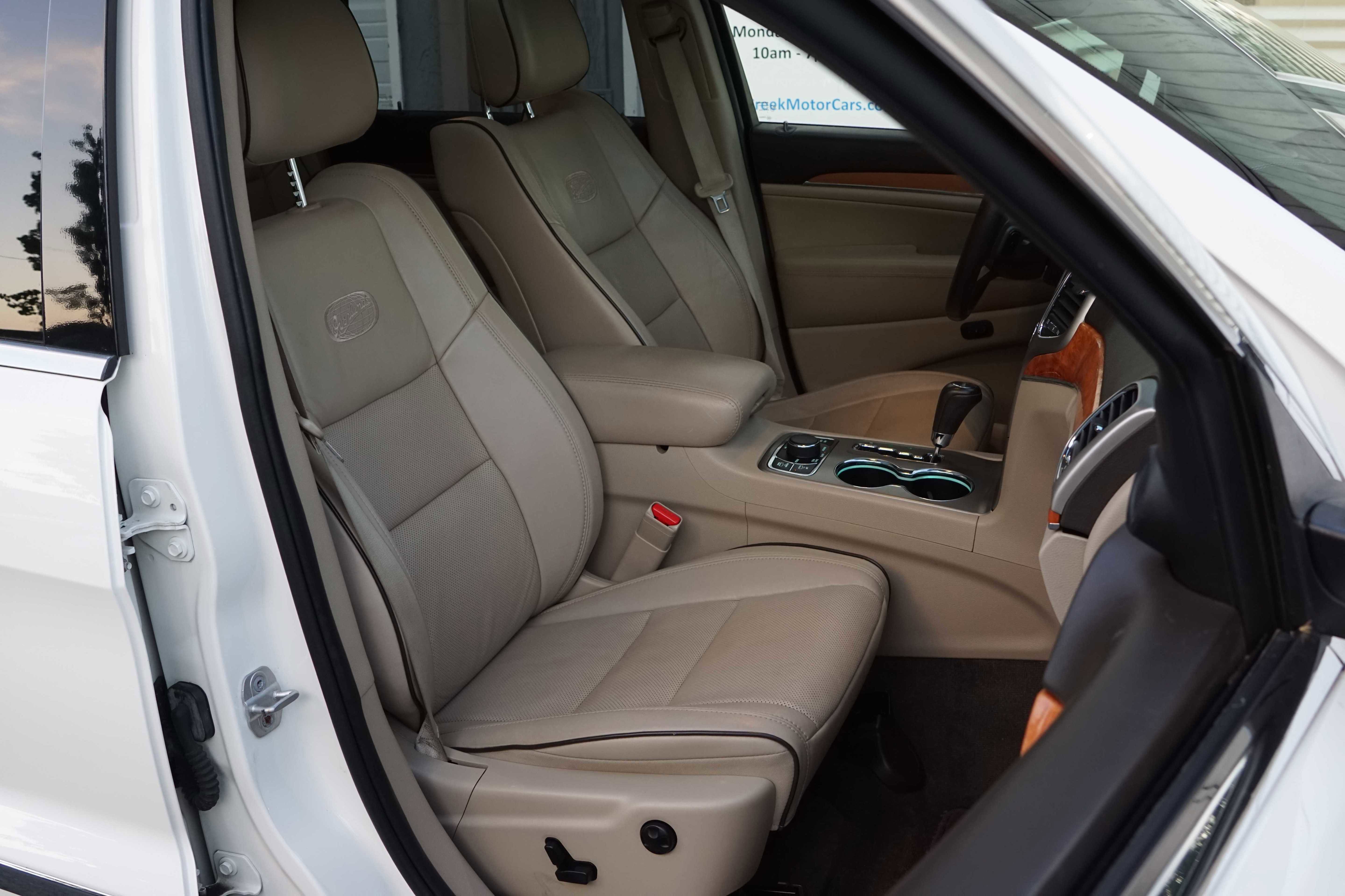 Used 2012 Jeep Grand Cherokee Overland image 35