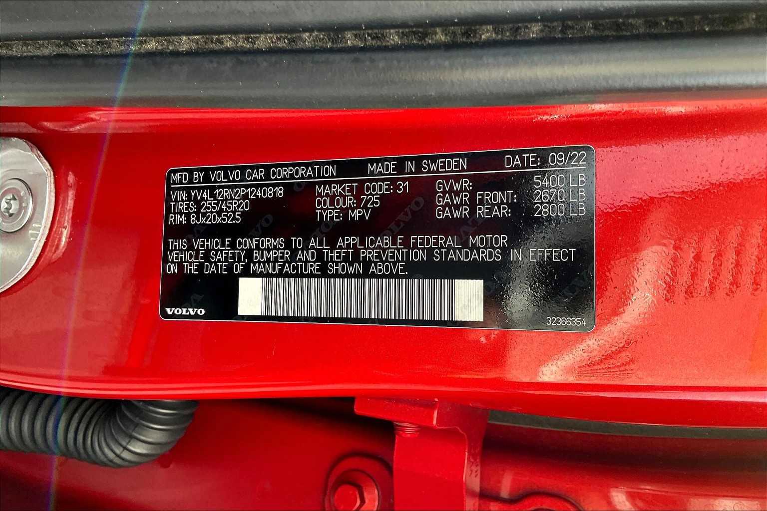 Used 2023 Volvo XC60 B5 Plus w/ Climate Package image 34