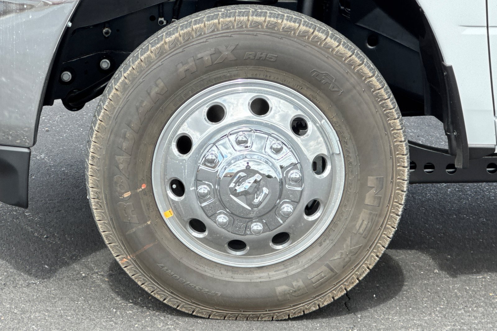 New 2027 RAM 3500 Big Horn AWD/4WD image 24