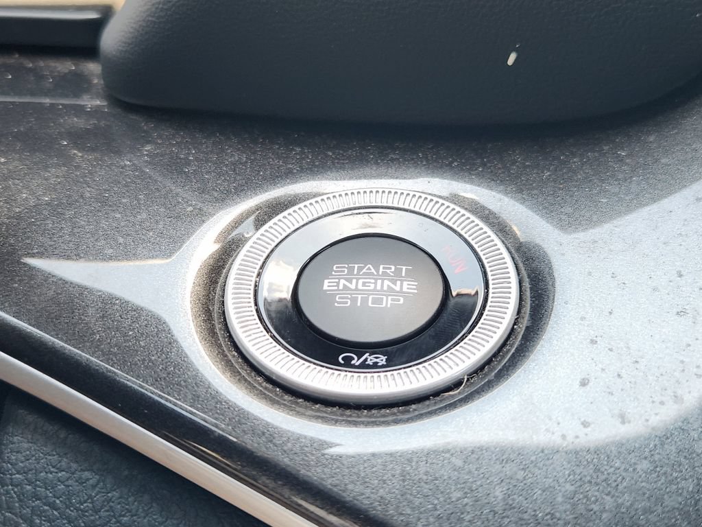 Used 2023 Jeep Grand Cherokee Altitude RWD image 21
