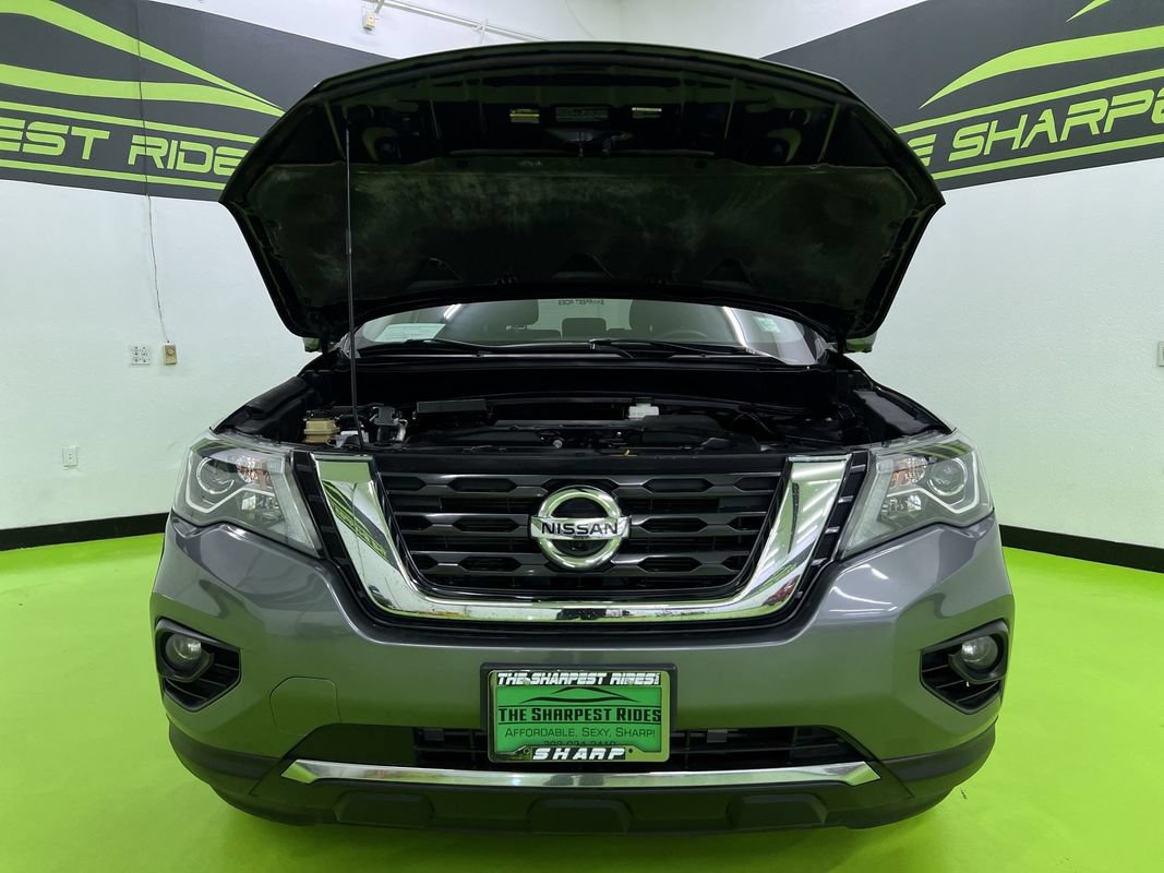 Used 2019 Nissan Pathfinder SL AWD/4WD image 4