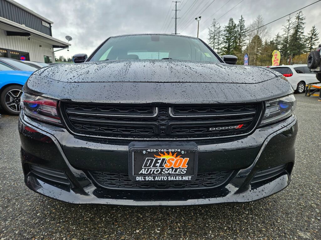 Used 2018 Dodge Charger SXT w/ Blacktop Package image 10