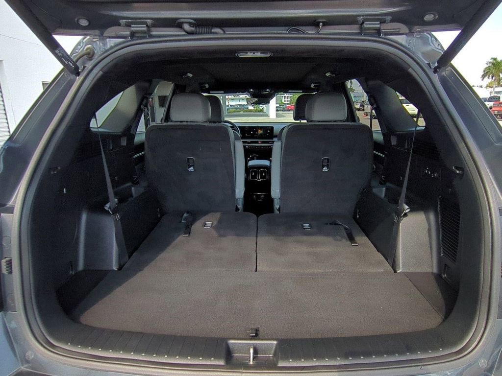 Used 2024 Kia Sorento SX Prestige w/ Sage Leather Package image 13