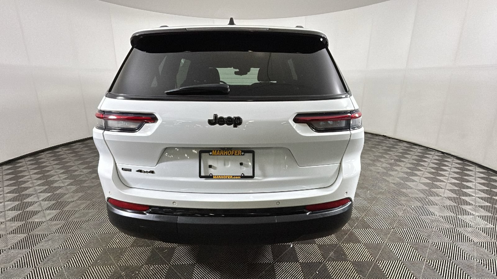 Used 2021 Jeep Grand Cherokee L Laredo AWD/4WD video 4