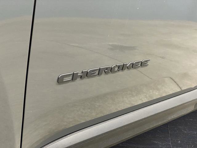 New 2026 Jeep Cherokee Overland w/ Trailer Tow Group image 37