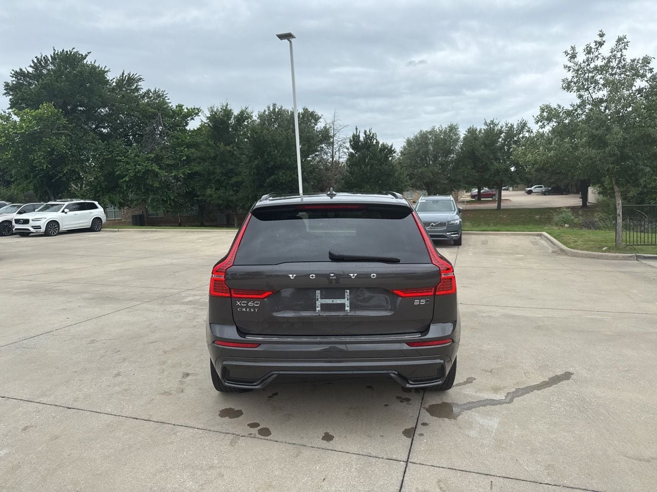 Used 2024 Volvo XC60 B5 Plus w/ Protection Package Premier AWD/4WD image 6