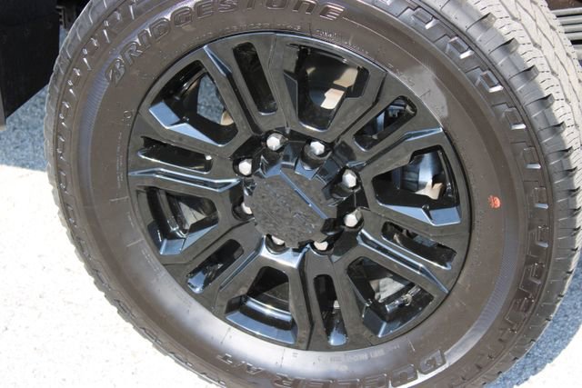 Used 2022 GMC Sierra 2500 Denali w/ Denali Black Diamond Edition AWD/4WD image 18