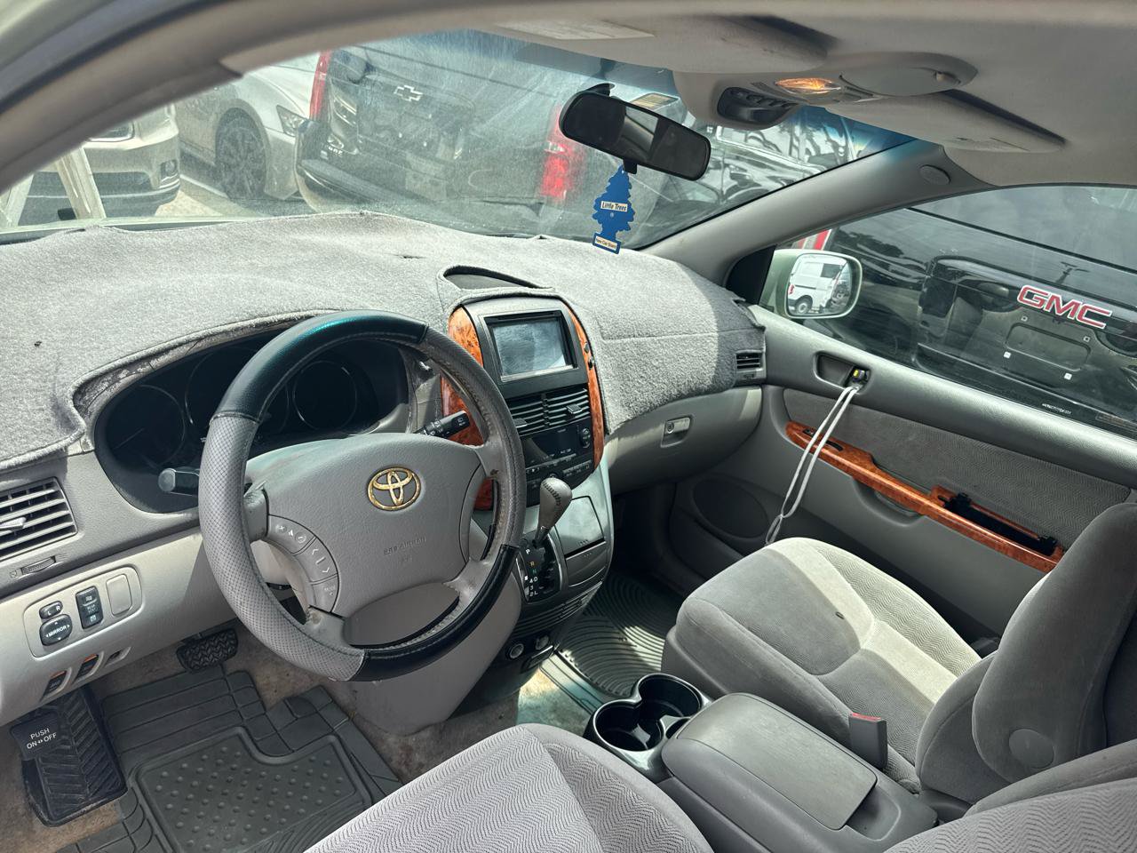 Used 2007 Toyota Sienna FWD image 8