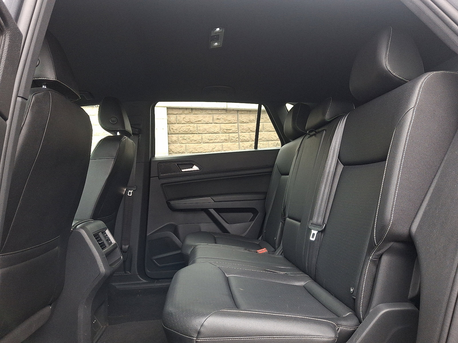 Used 2020 Volkswagen Atlas Cross Sport SE image 10