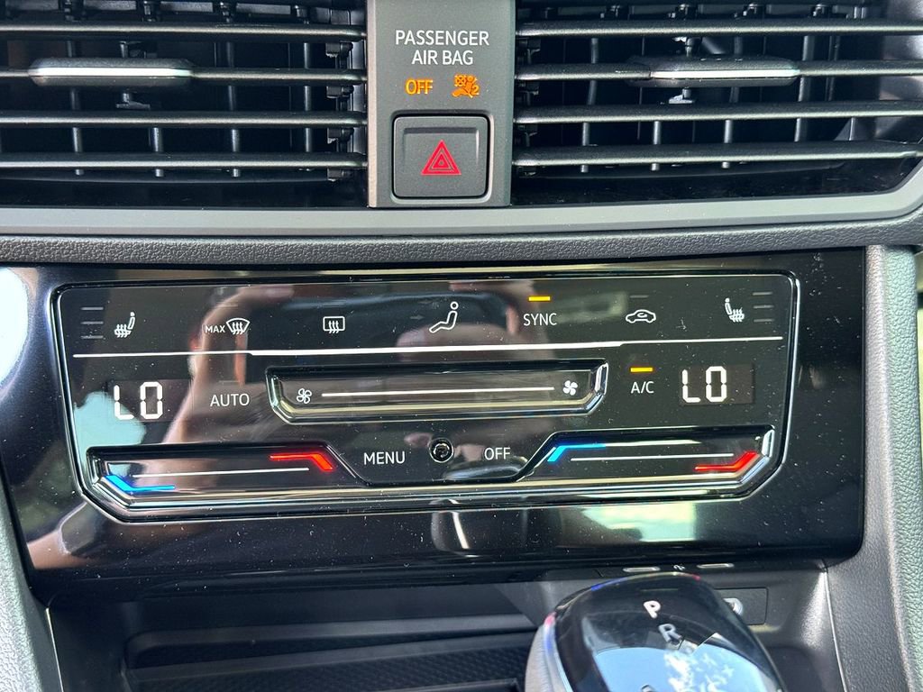 New 2025 Volkswagen Jetta SE image 15