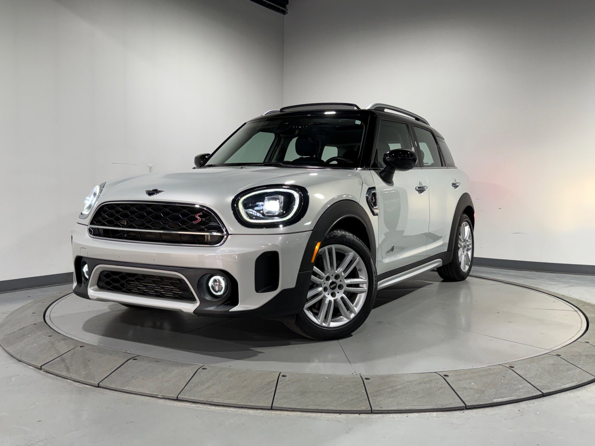 Used 2023 MINI Cooper Countryman S w/ Signature Upholstery Package