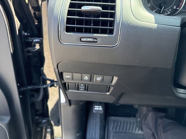 Used 2024 Nissan Armada SL RWD image 32