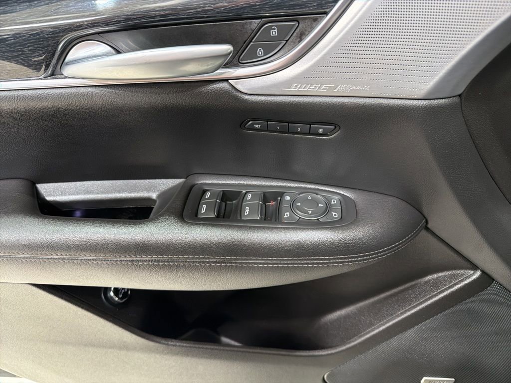 Used 2023 Cadillac XT5 Premium Luxury image 15