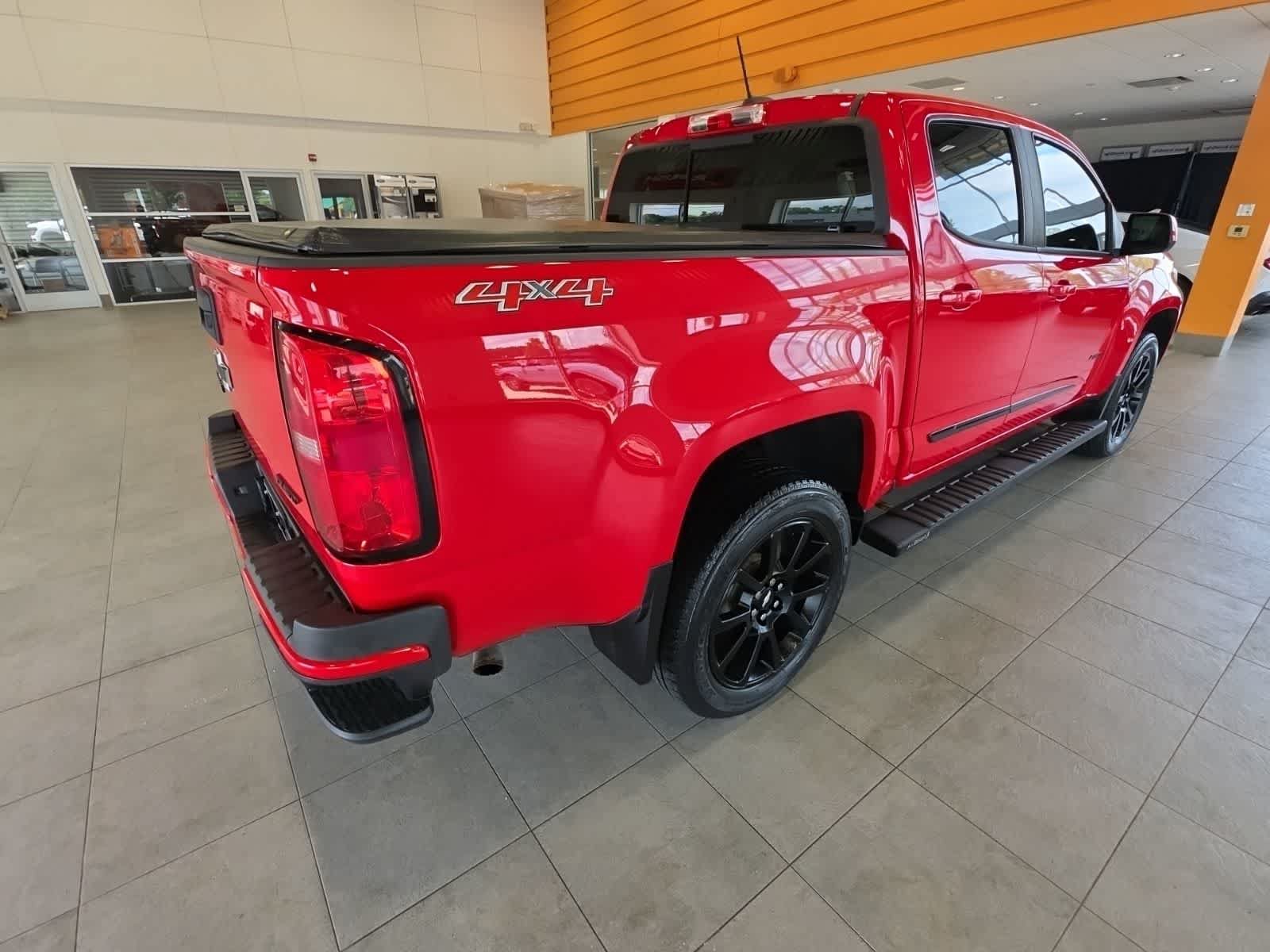 Used 2019 Chevrolet Colorado LT w/ Colorado RST Special Edition AWD/4WD image 8