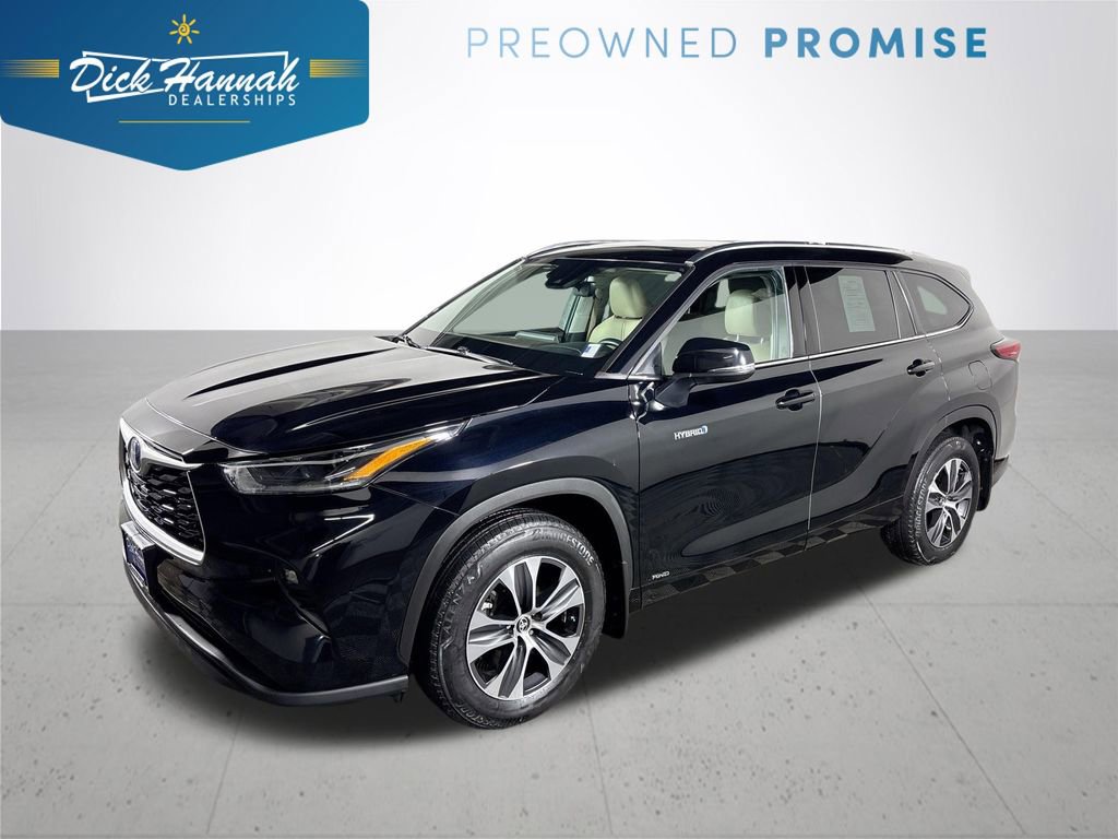 Used 2021 Toyota Highlander XLE image 1