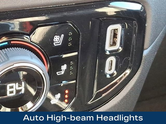 Used 2025 Chevrolet Silverado 3500 High Country image 28