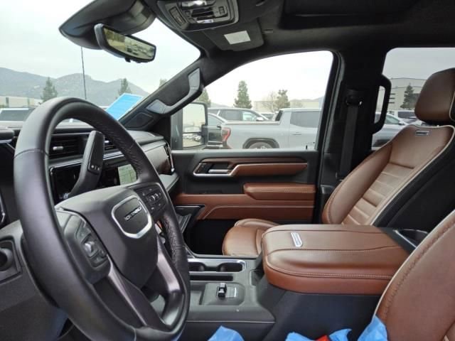 Used 2025 GMC Sierra 2500 Denali Ultimate image 4