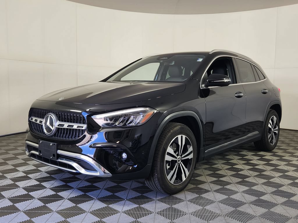 Used 2025 Mercedes-Benz GLA 250 4MATIC video 3