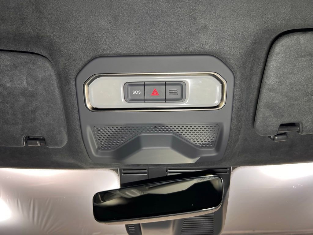 Used 2024 Rivian R1S Adventure image 24