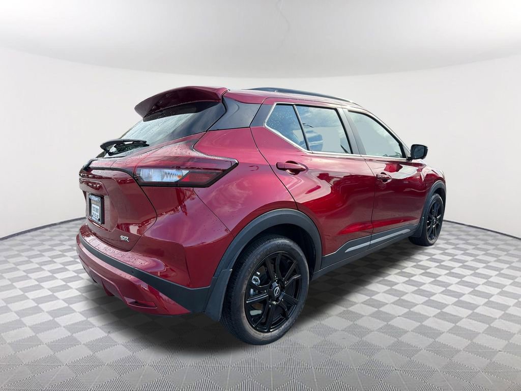 Used 2023 Nissan Kicks SR w/ SR Premium Package image 5