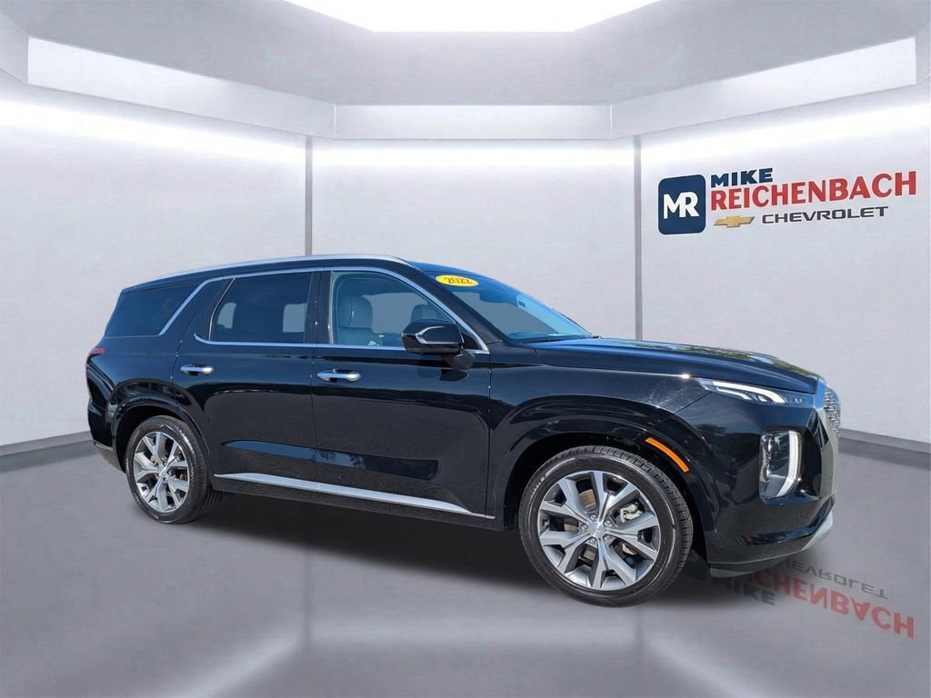 Used 2022 Hyundai Palisade Limited FWD image 2